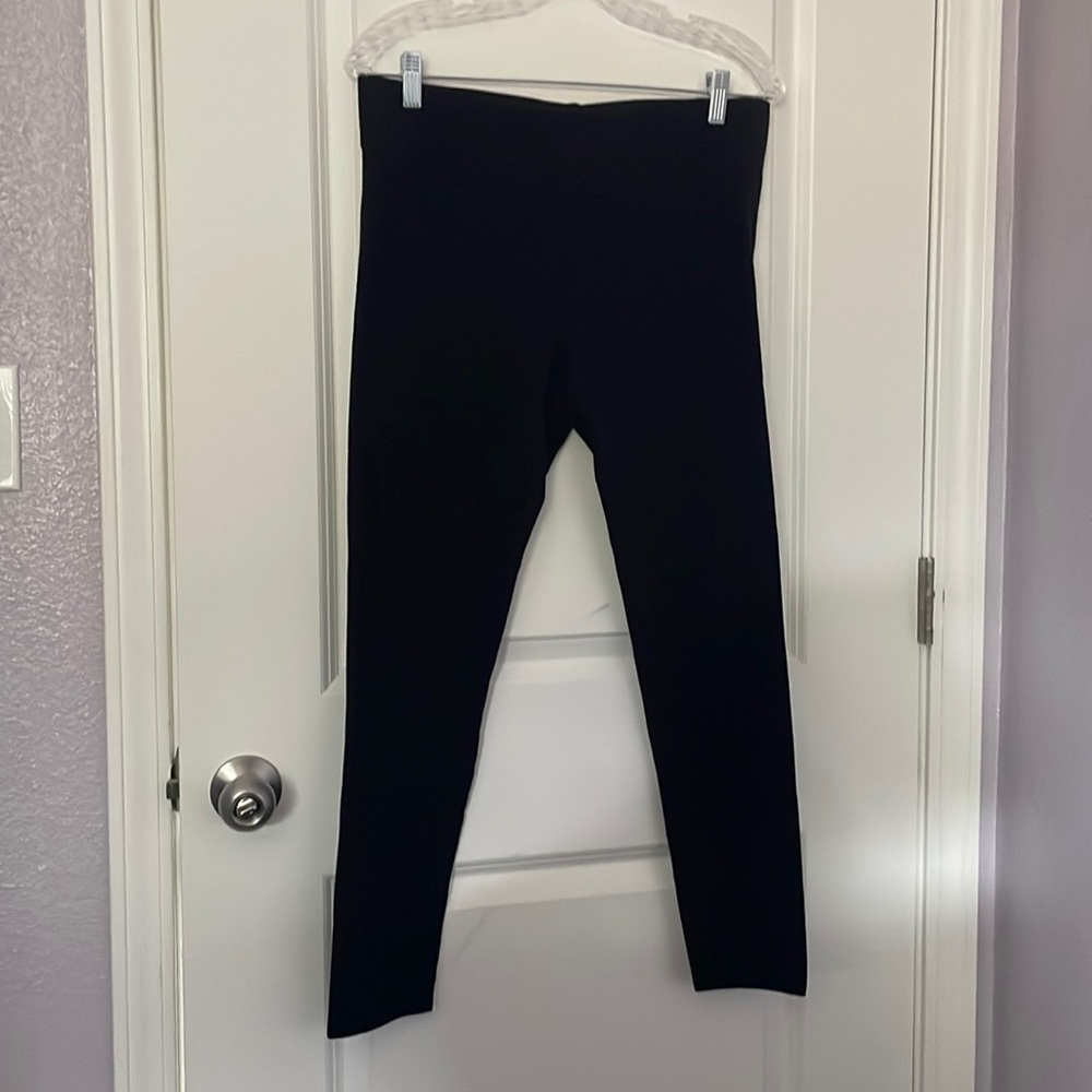 Black leggings